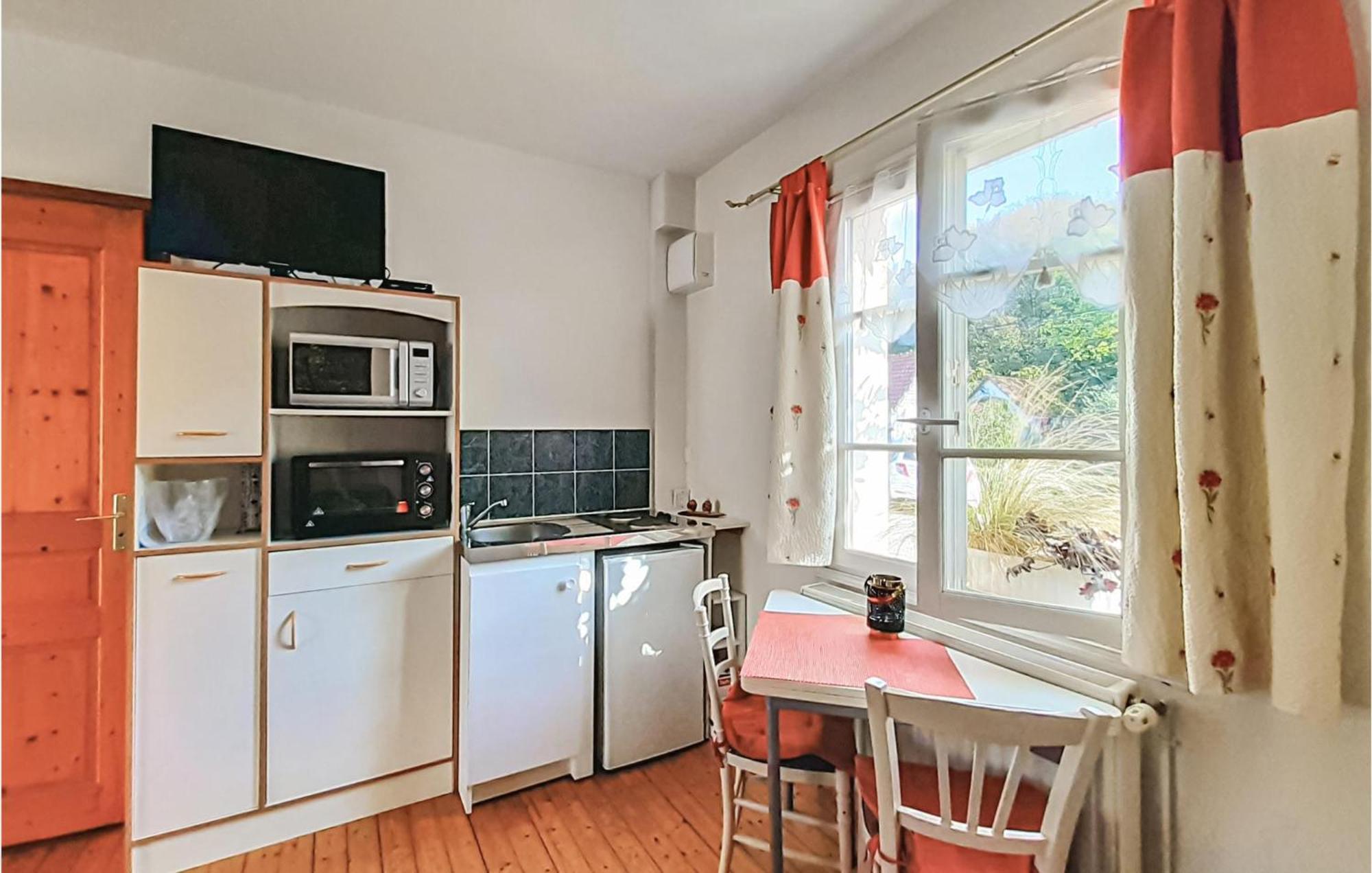 Gorgeous Apartment In Alette With Kitchenette Eksteriør billede
